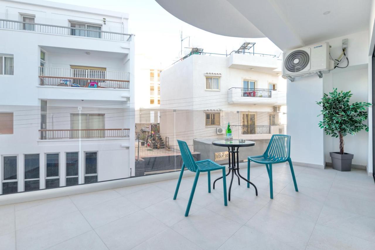 Six Apartments Ларнака Экстерьер фото